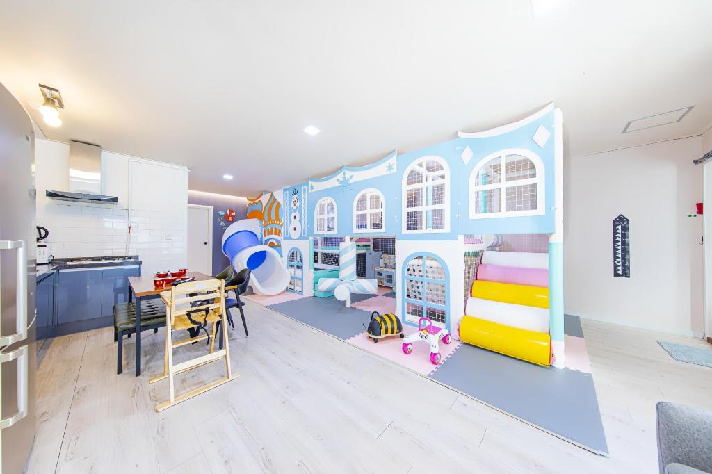 Gyeongju Eoneu Bomnal Kids Pension (경주 어느 봄날 키즈 펜션): A Kid-Friendly Haven in Gyeongju