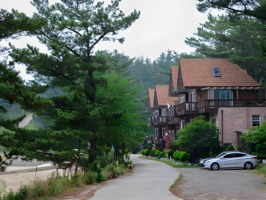 파인 비치 펜션: A Cozy Getaway by the Sea