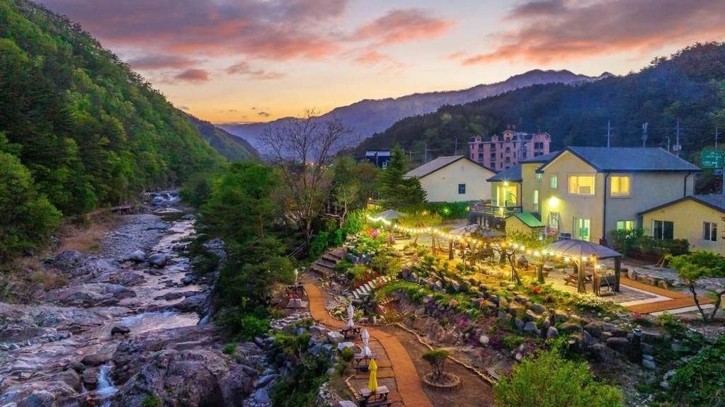 Happy Valley Pension (해피밸리 펜션): A Relaxing Getaway in Gangneung