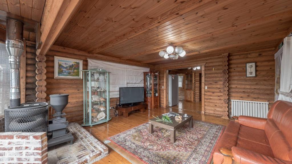 Pocheon Haetteuneundeok Pension B (포천 해뜨는언덕펜션B): A Peaceful Getaway in the Korean Countryside