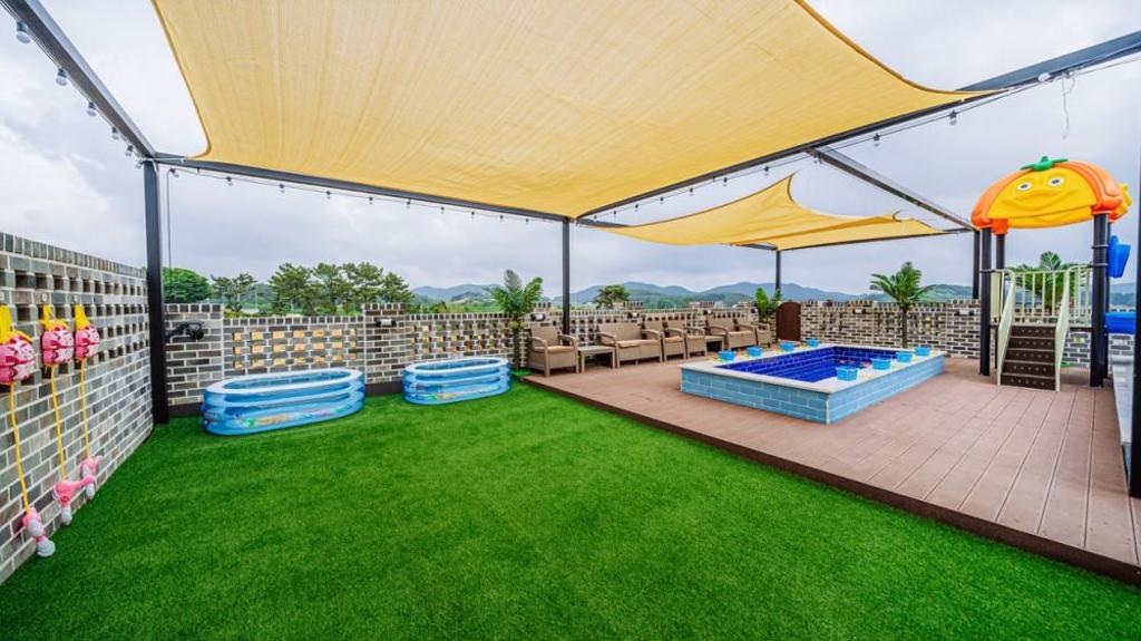 마이 키즈 풀빌라 (My Kids Pool Villa): A Family-Friendly Oasis in Taean