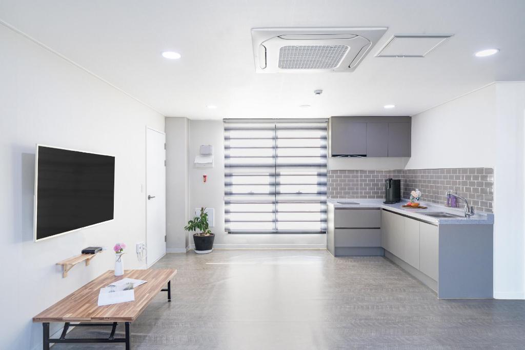 Gyeongju On The Moon Poolvilla: A Luxurious Retreat in the Heart of Gyeongju