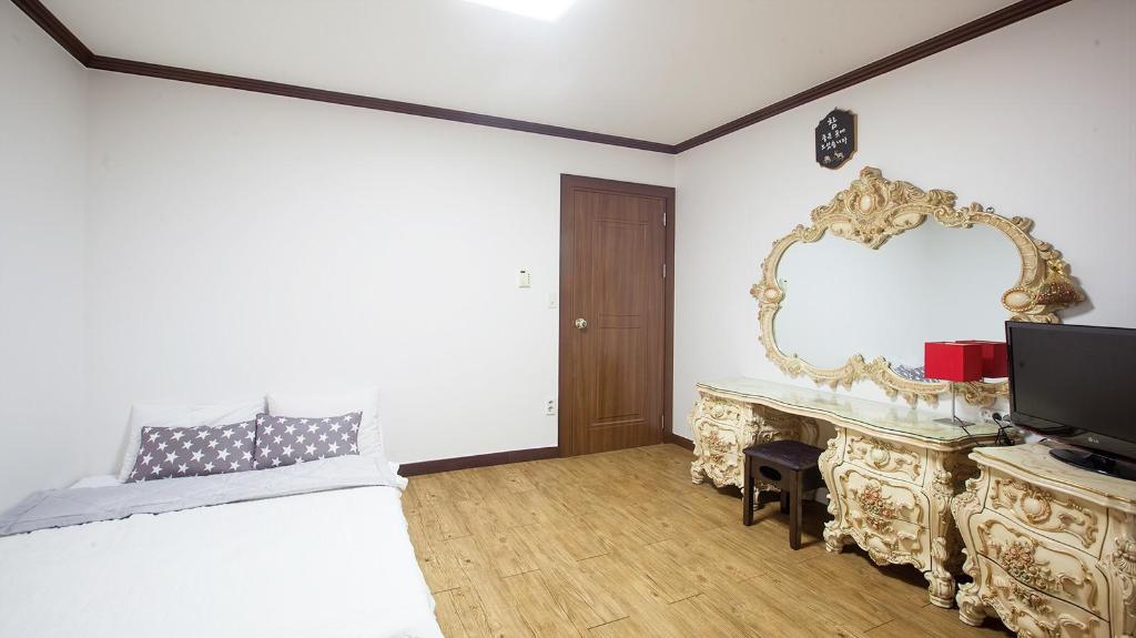 Sangju Songnisan Solhyanggi Pension: A Relaxing Getaway Near Songnisan National Park (상주 속리산 솔향기펜션)