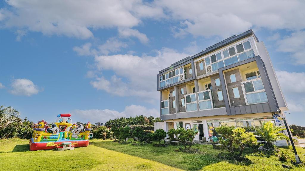 Jeju Basapan Spa Pension (제주 바사팬 스파 펜션): A Relaxing Spa Getaway