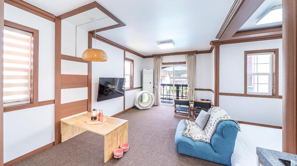 Gyeongju Glampdock: A Modern Haven with Exceptional Amenities in the Heart of Gyeongju
