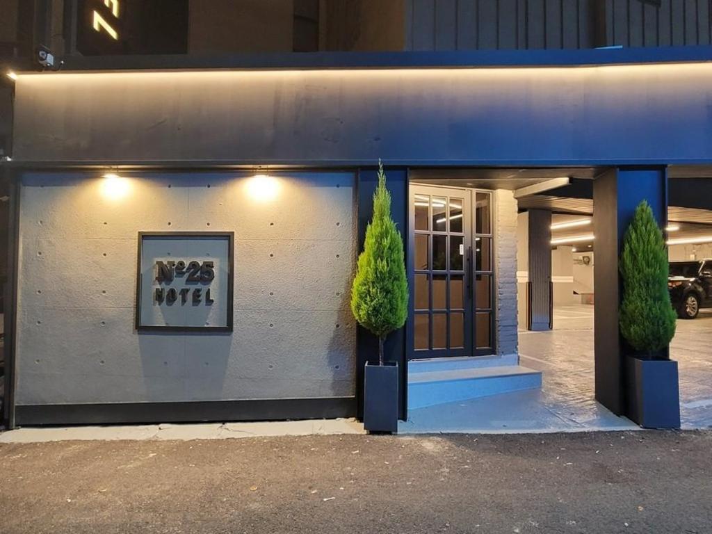 Number25 Hotel Dongam Station (넘버25호텔 동암역점): A Comfortable Stay near Dongam Station