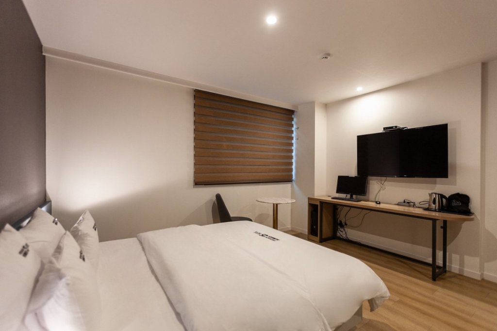 Busan Number 25 Hotel (Seomyeon Station): A Convenient City Hotel