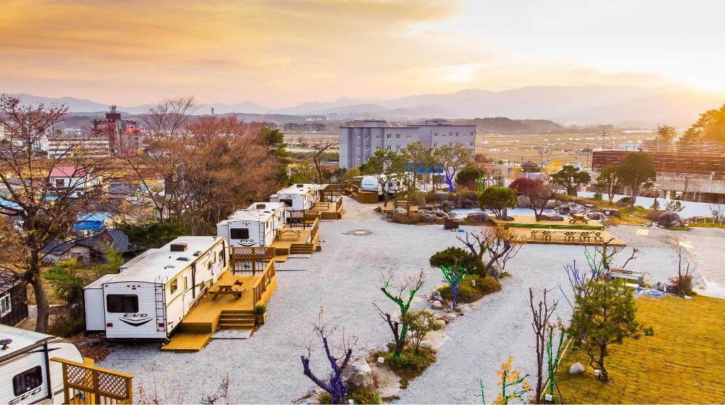 Best Hotels in Gangneung, South Korea – Wow Park Caravan Gangneung Review