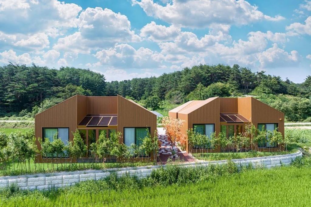 Best Hotels in Gangneung, South Korea – Hyusik Ryokan Pool Villa Review