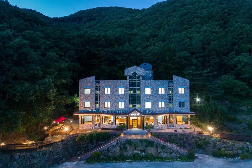 Best Hotels in Gurye, South Korea – Huni Guesthouse Review