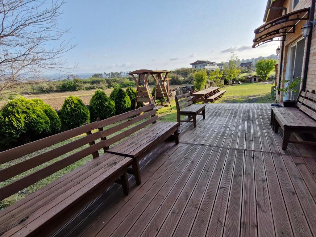 Best Hotels in Jeju, South Korea – Suji Guesthouse Review
