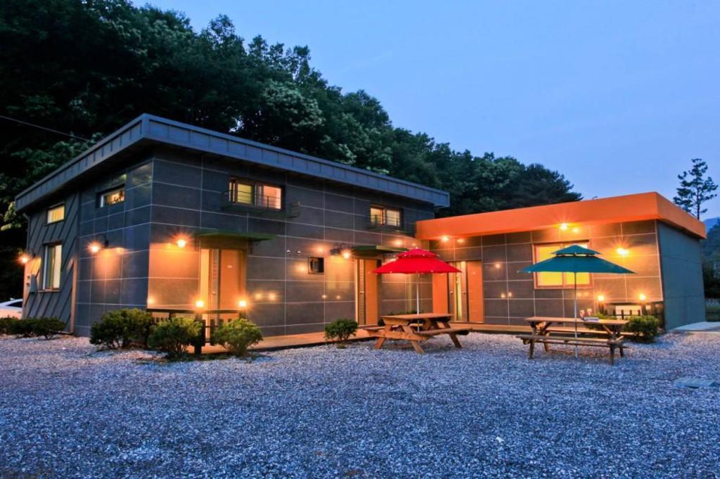 Best Hotels in Gapyeong, South Korea – Jayu Si-gan Pension Review