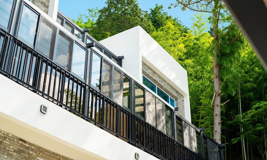 Best Hotels in Geoje, South Korea – Hillstory Pool Villa Review