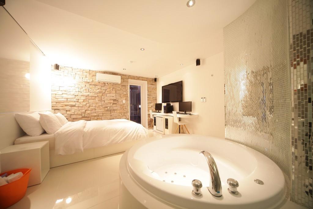 Best Hotels in Seoul, South Korea – Jongno Hotelpop Liz Premiere Review