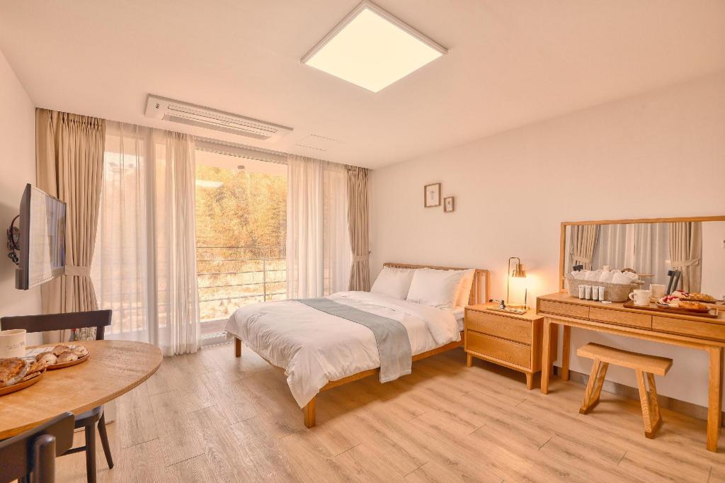 Best Hotels in Tongyeong, South Korea – Tongyeong 767 Pension Review