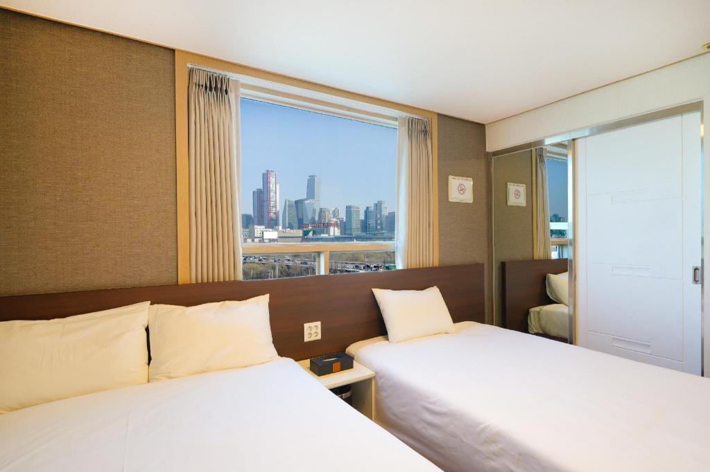 Best Hotels in Seoul, South Korea – Hotel Aventree Yeouido Review