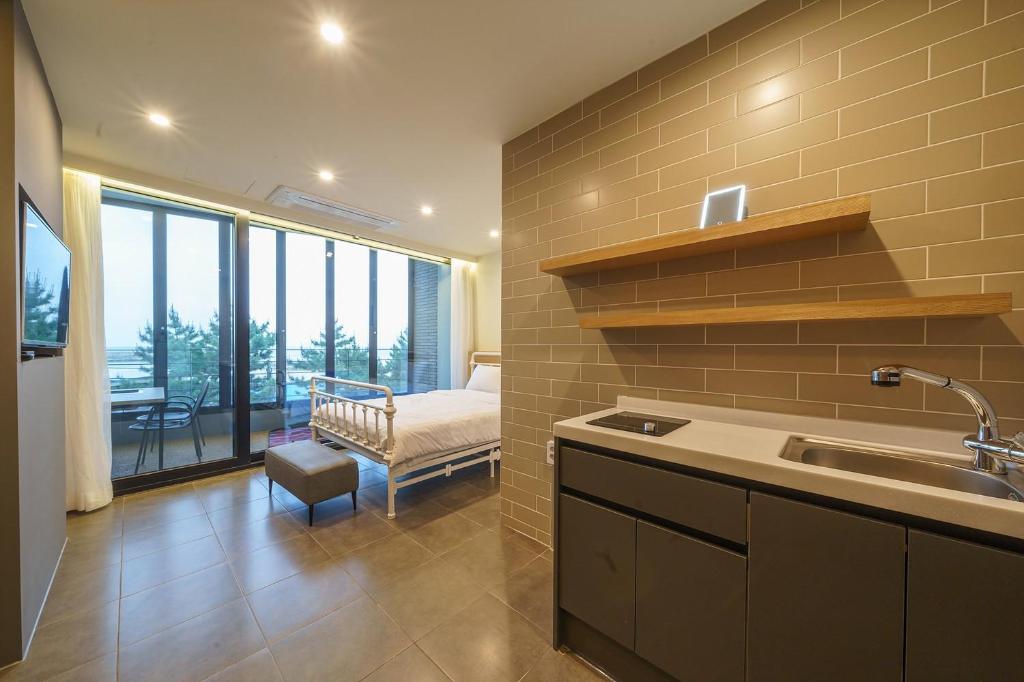Best Hotels in Yangyang, South Korea – Yangyang L9 Pension Review