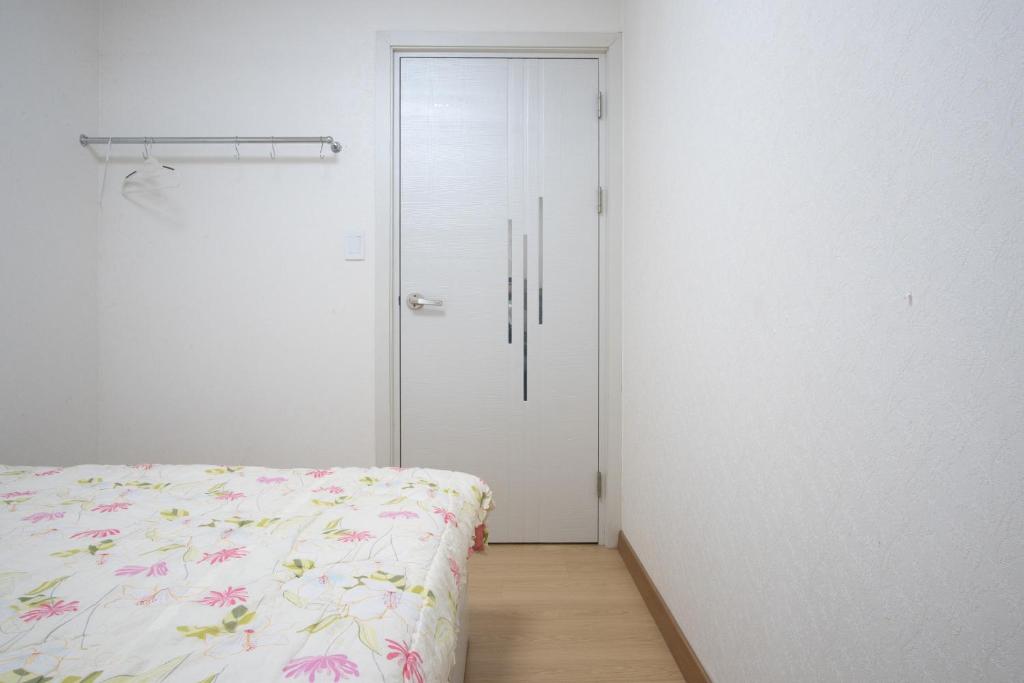 Best Hotels in Yeosu, South Korea – Maru Pension Review