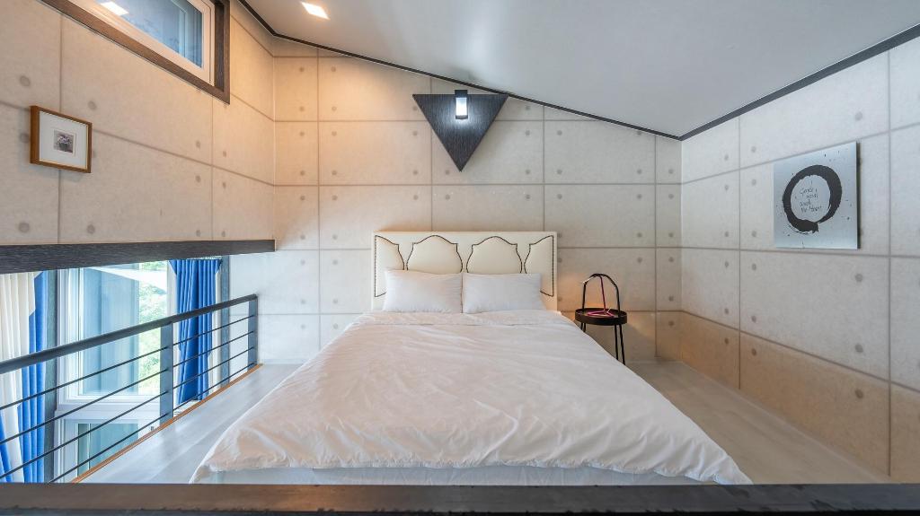 Best Hotels in Gapyeong, South Korea – Gapyeong Chagall Spa Pension Review