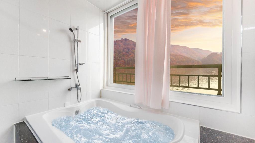 Best Hotels in Gapyeong, South Korea – Rialto Pension Review