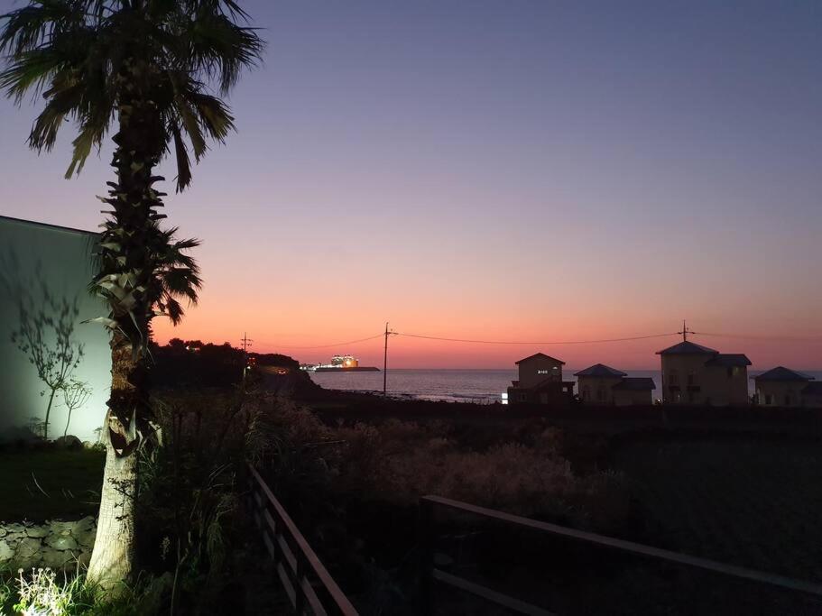 애월바다 타운하우스 image