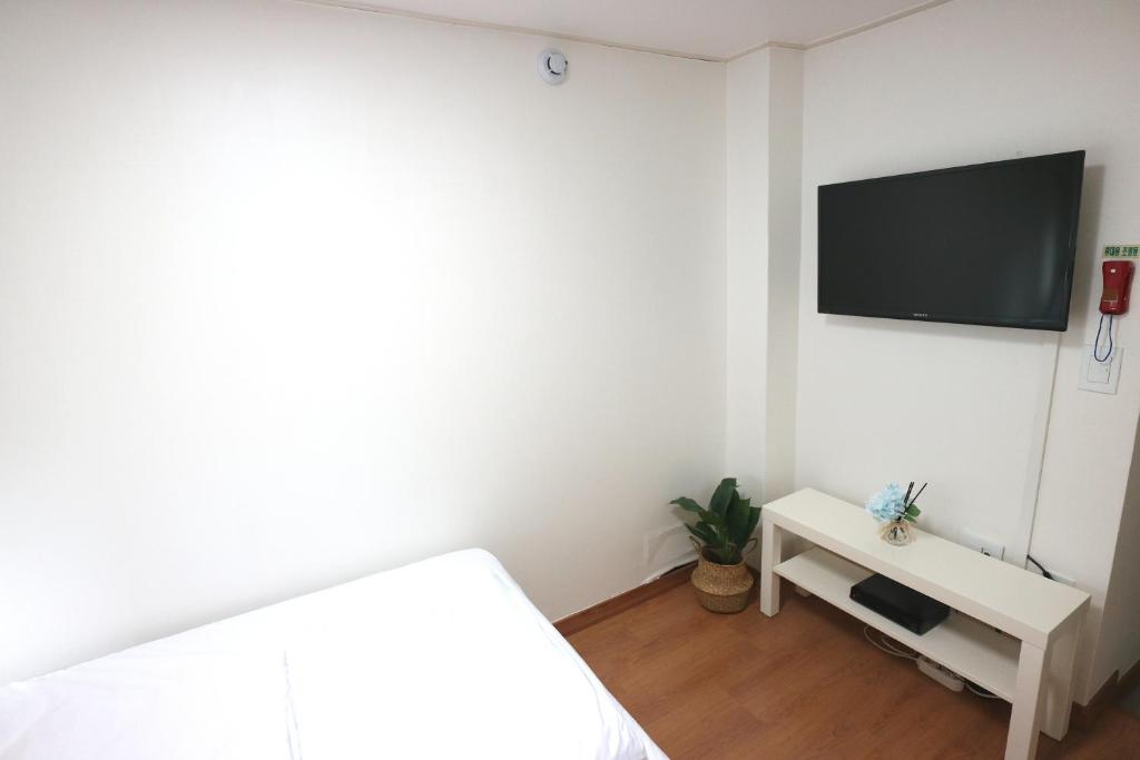 24 게스트하우스 서울역 image