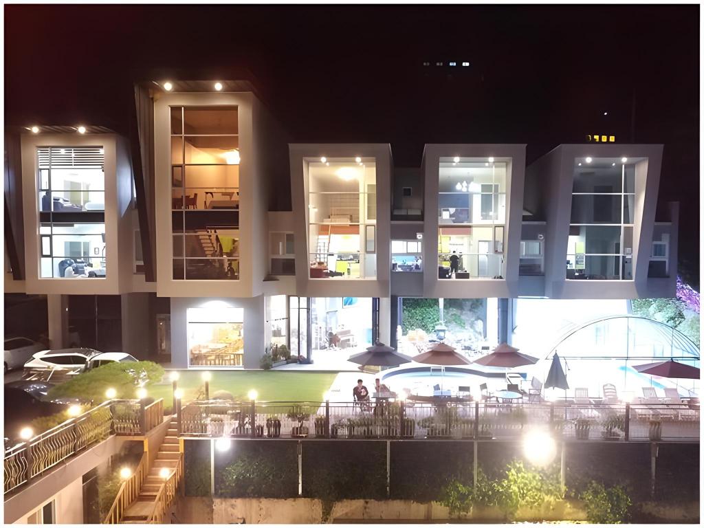 블루힐 펜션 image