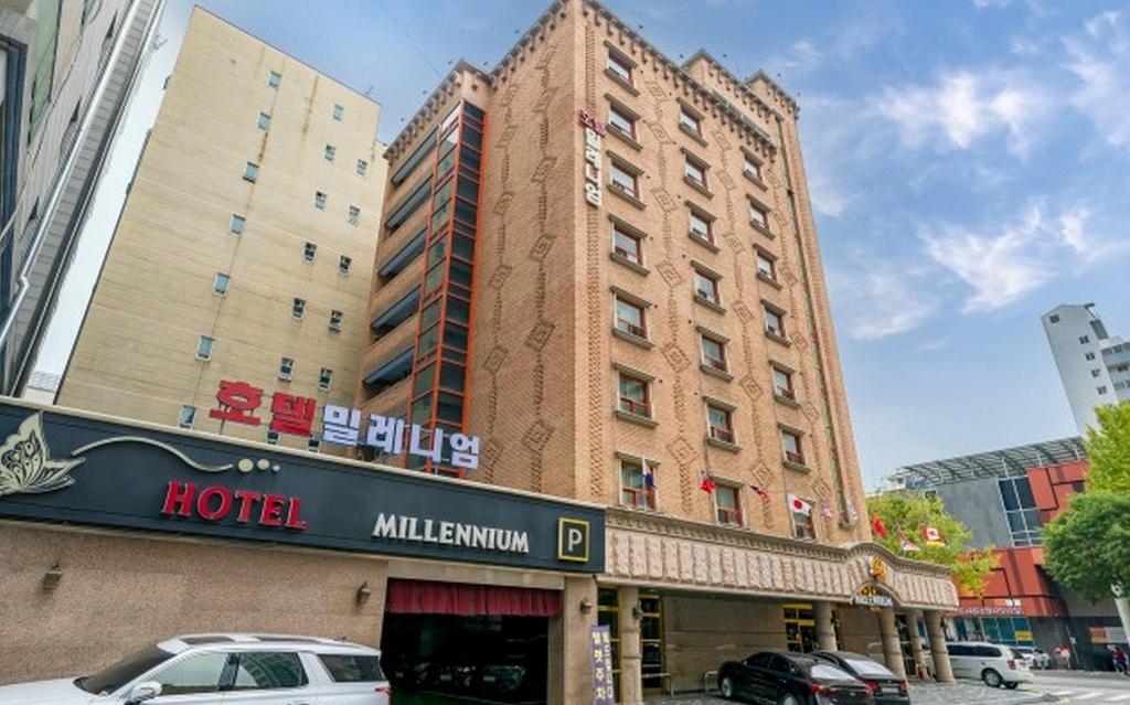 밀레니엄 호텔 image