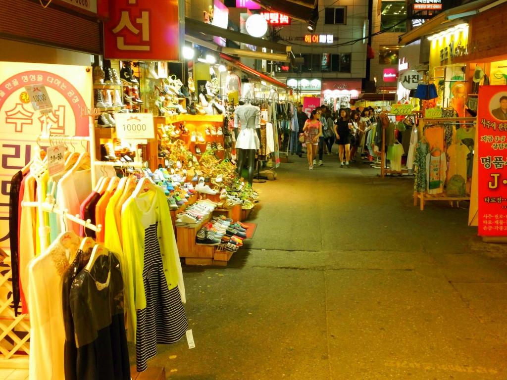 오빠 호스텔 신촌 홍대 image