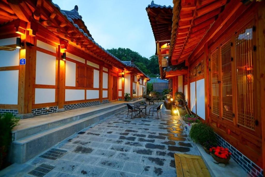 Iga Hanok-Awarded Architectural Culture Award image