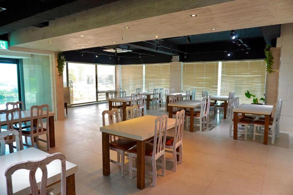 Best Hotels in Jeju, South Korea – Emerald Hotel Review