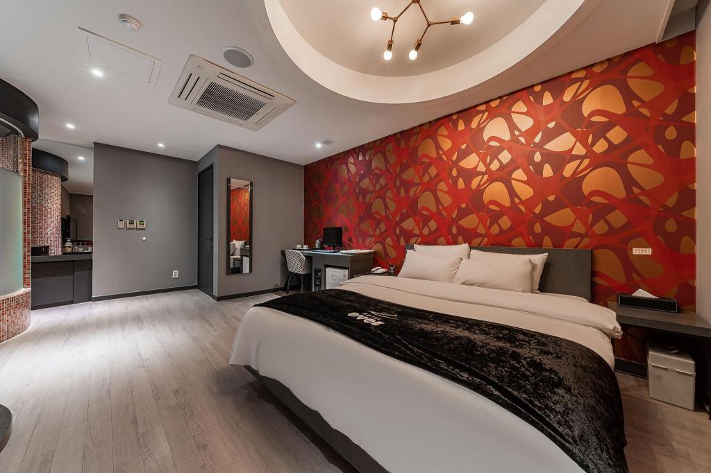 Best Hotels in Bucheon, South Korea – Ever Tourist Hotel Review
