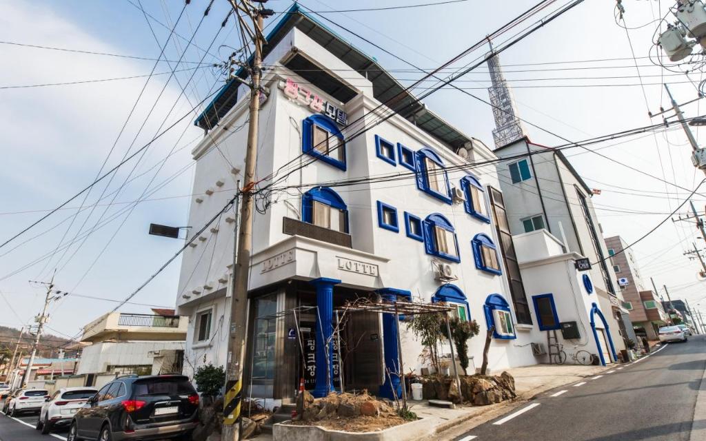 힐링 하우스 피크장 모텔 image