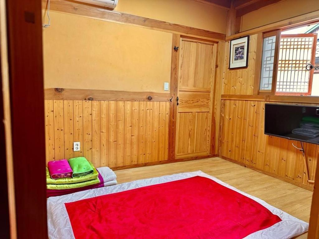 전주 장수 한옥 펜션 image