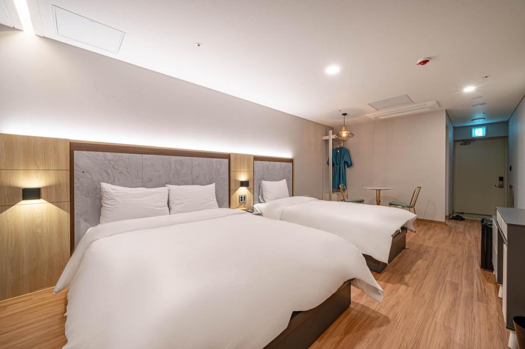 Gimhae City Hotel image