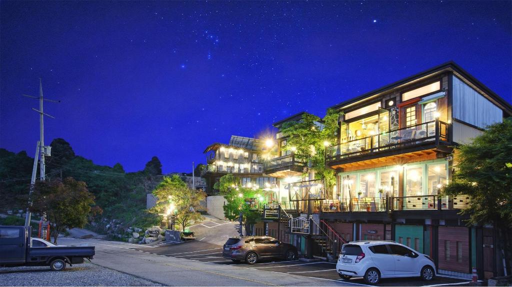 가평 베토벤 하우스 펜션 image