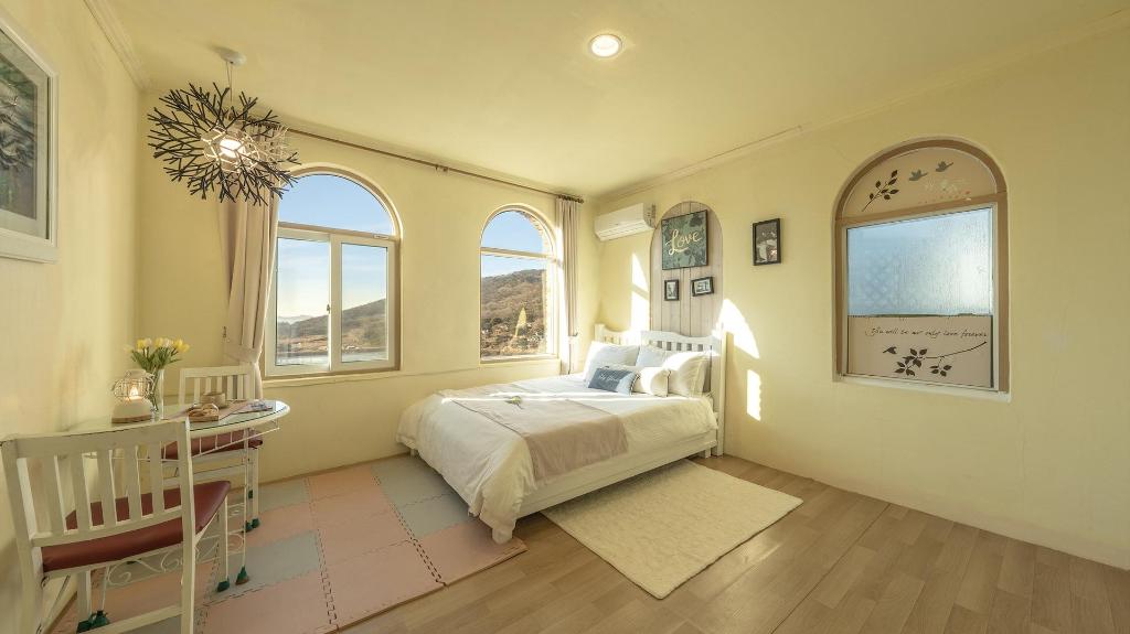 Ganghwa Sky Garden Poolvilla image