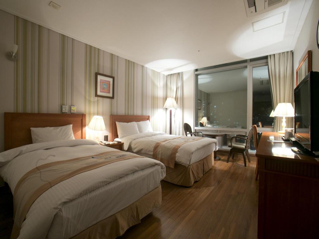 호텔 호메르스 image