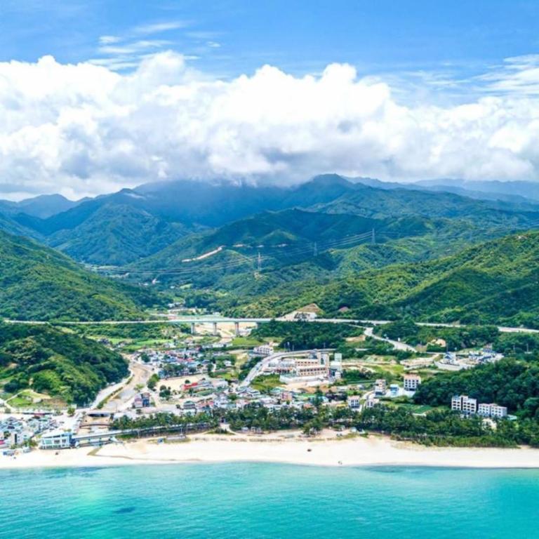 삼척 정원가든펜션 image