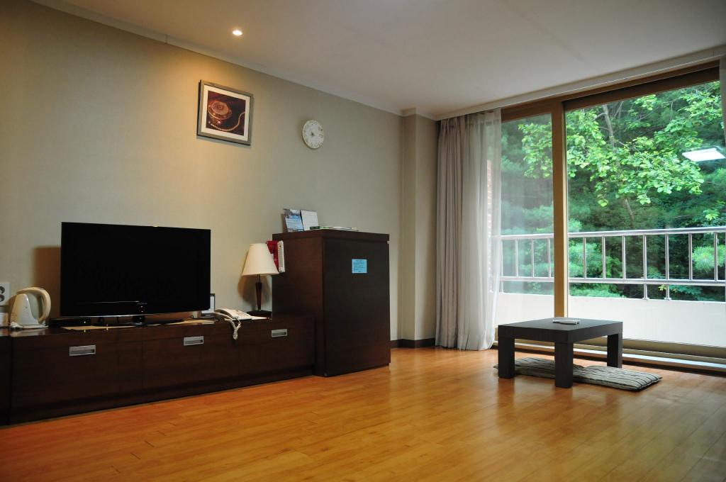 수안보 파크 호텔 image