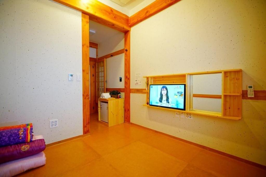 Iga Hanok-Awarded Architectural Culture Award image