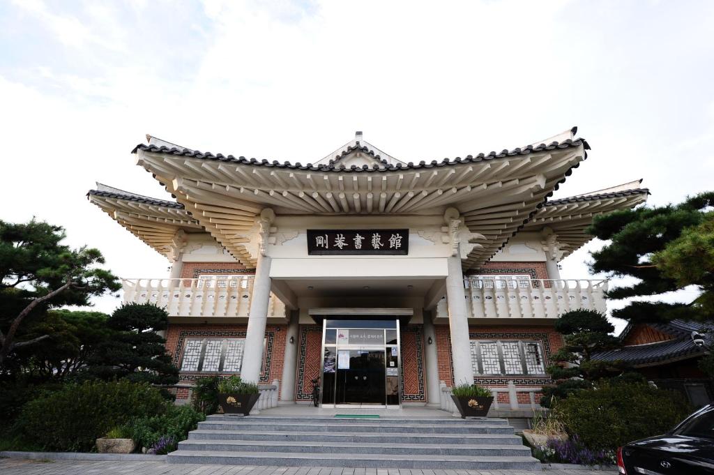 Best Hotels in Jeonju, South Korea – Starlight Rest Stop Review