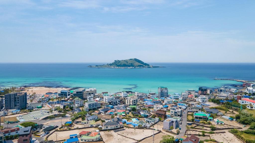 Best Hotels in Jeju, South Korea – Hue Minbak Review