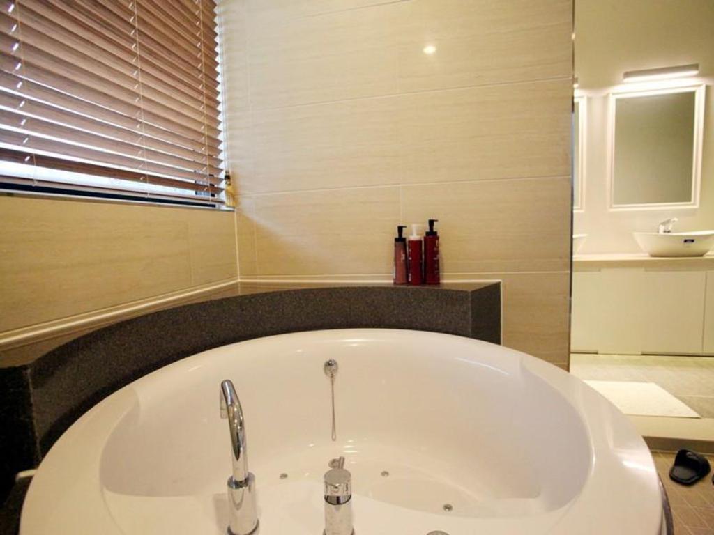 Best Hotels in Gimpo, South Korea – i-Meritz Hotel Review