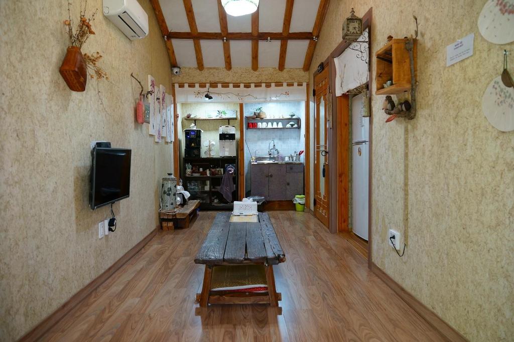 Best Hotels in Jeonju, South Korea – Gyeonggijeon YeonGa Review