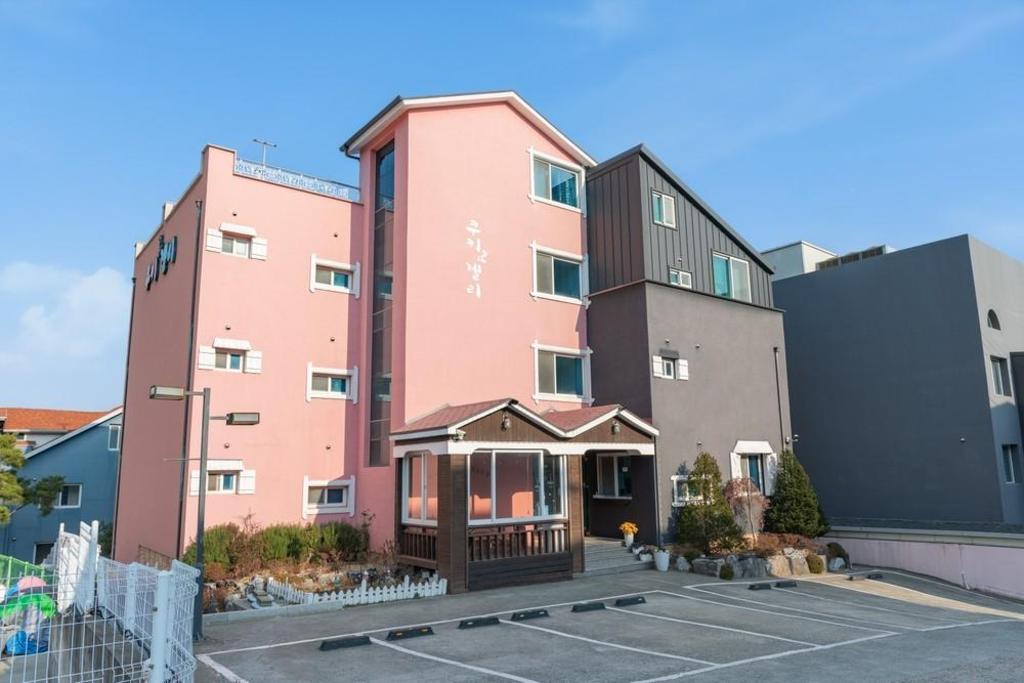 Best Hotels in Gyeongju, South Korea – Cookie and Jelly Pension Review