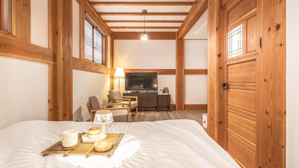 Best Hotels in Gyeongju, South Korea – Gyeongju Hanokstay Darak Review