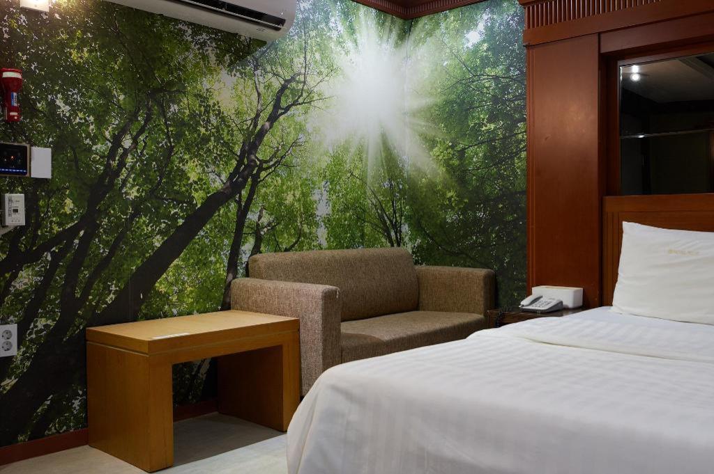 Best Hotels in Uijeongbu, South Korea – Hotel Head One Review