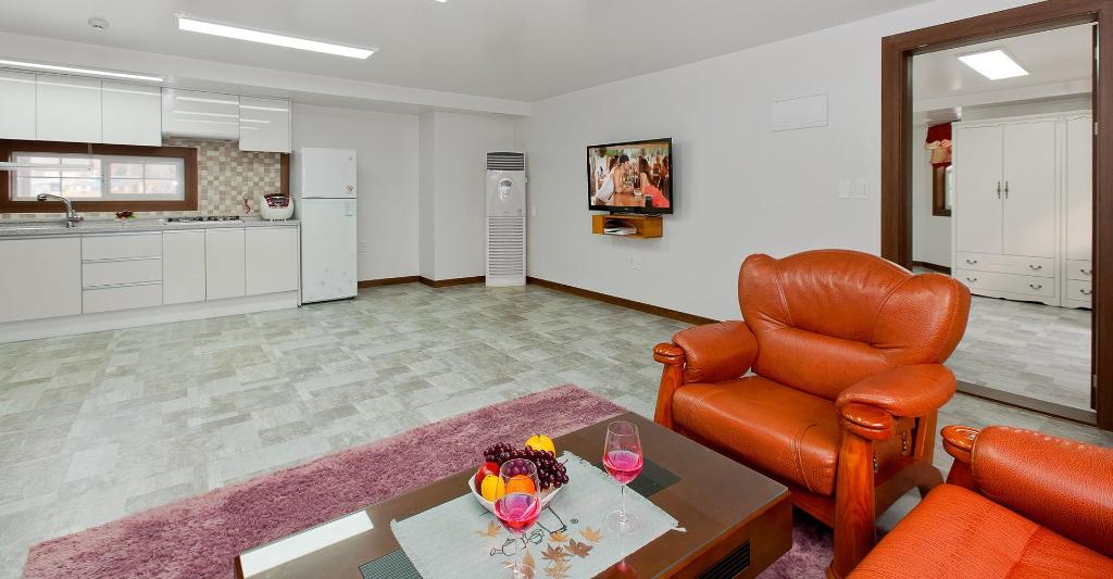 Best Hotels in Taean, South Korea – Taean Janggok Pension Review
