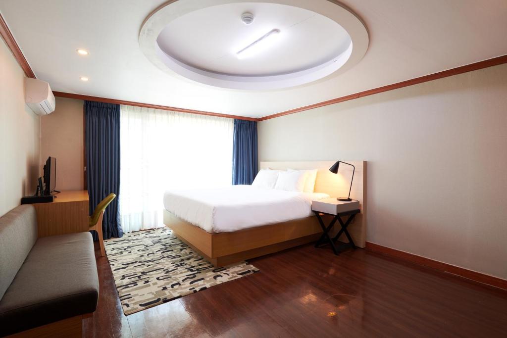 Best Hotels in Sokcho, South Korea – Sokcho Good Morning Hotel & Resort Review